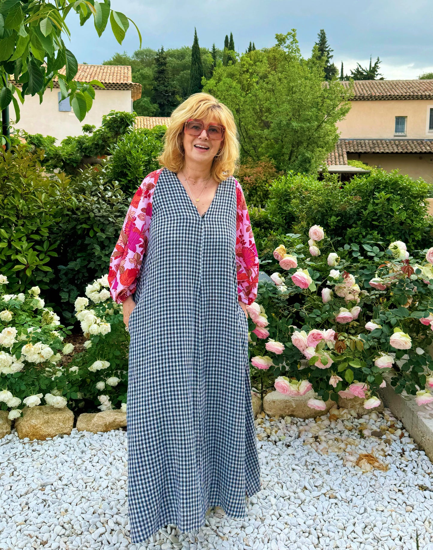 AA Robe double gaze de coton et manche rose à fleurs