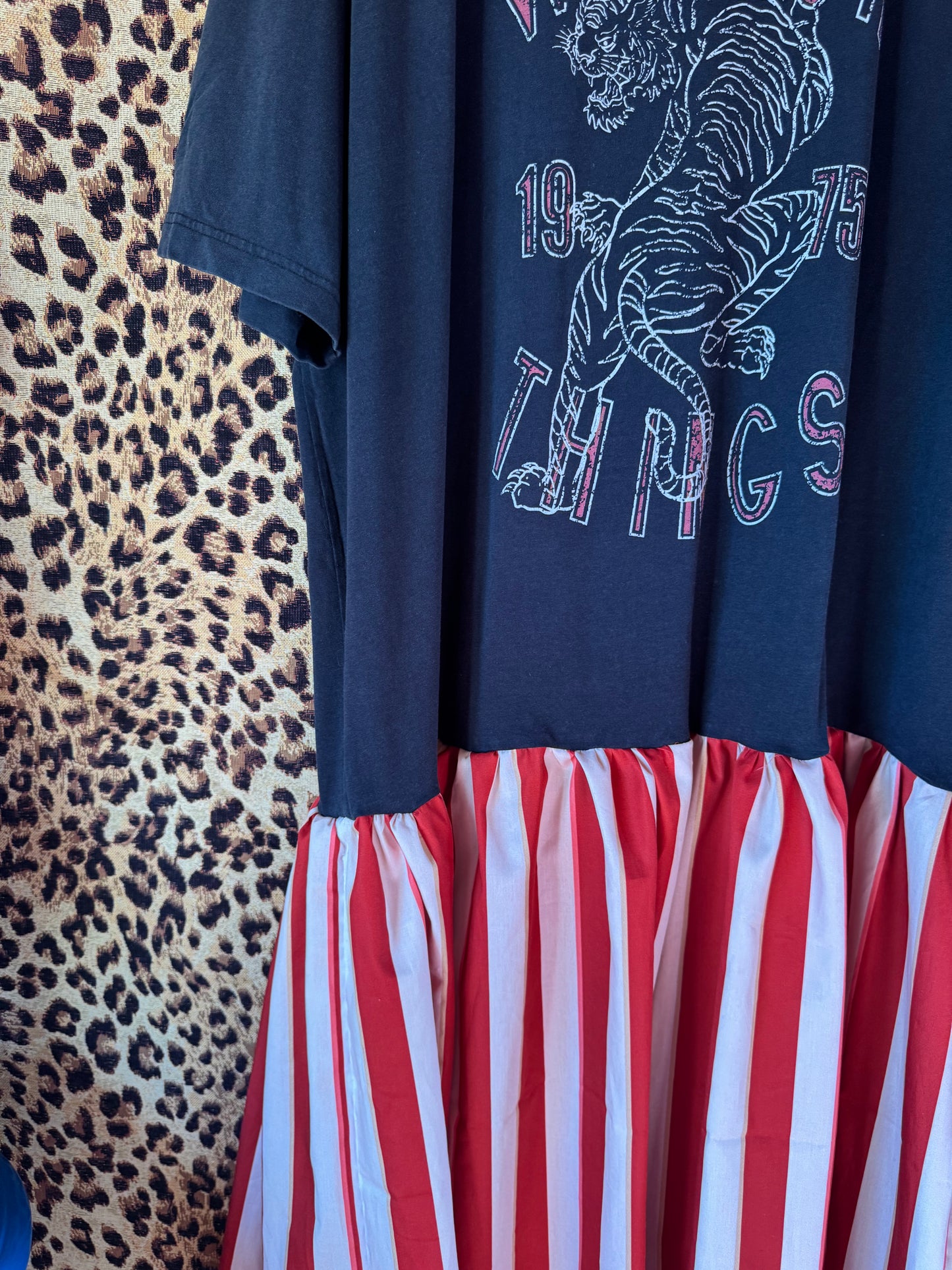 1-Robe t-shirt