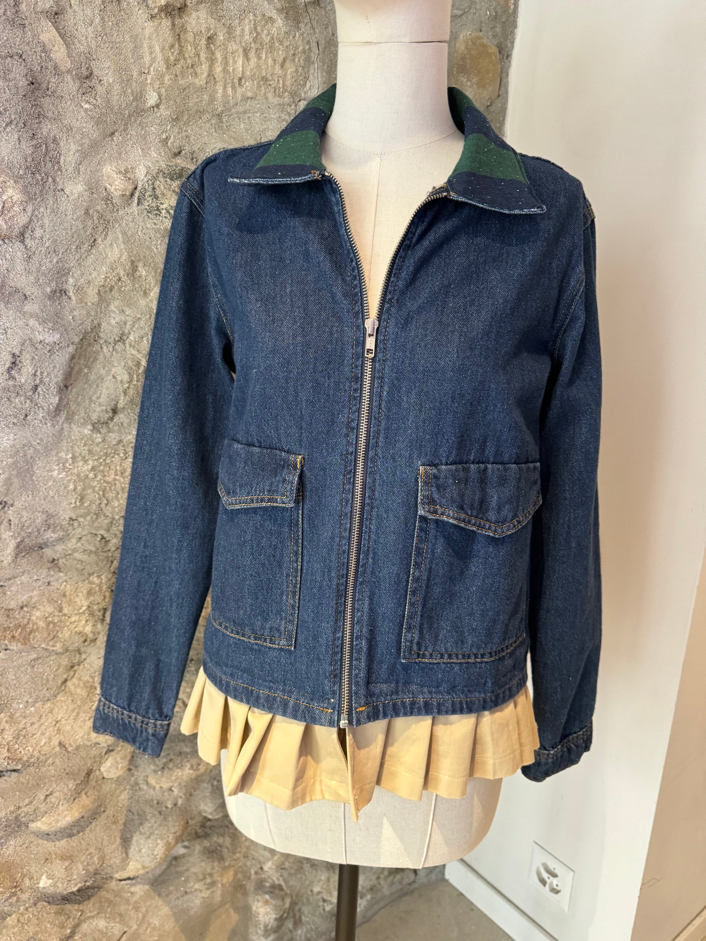 Veste en jeans customisée